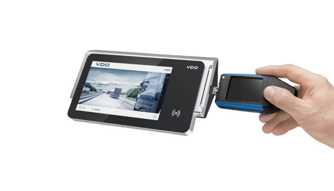VDO Smart Terminal in Benutzung mit dem Massenspeicher VDO Download Key
